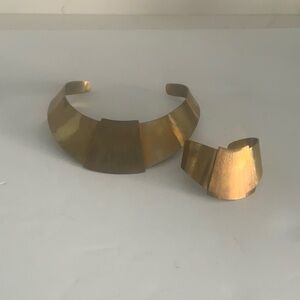 Metal cuff bracelet and necklace set